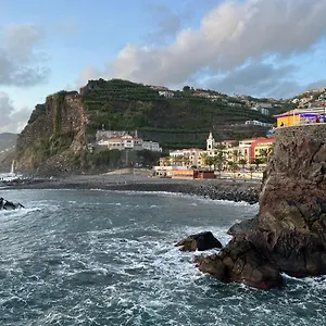 Apartment Sol Apt Beachfront Duplex, Ponta do Sol (Madeira)